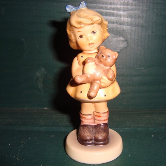 Hummel My Best Friend 20049/A 1997 First Issue Girl with Teddy Bear - Picture 2 of 8